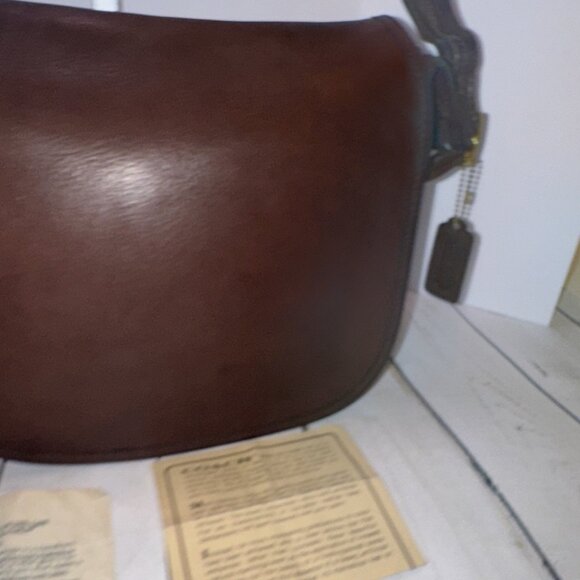 Vintage Coach 1980s NYC Mahogany Classic Pouch Shoulder Bag Purse 9.5x9x4” VGUC* - Picture 3 of 10